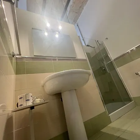 ゲストハウス Station パレルモ